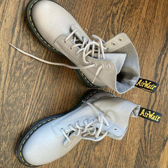 Grey soft leather dr martens. - Picture 2 of 4